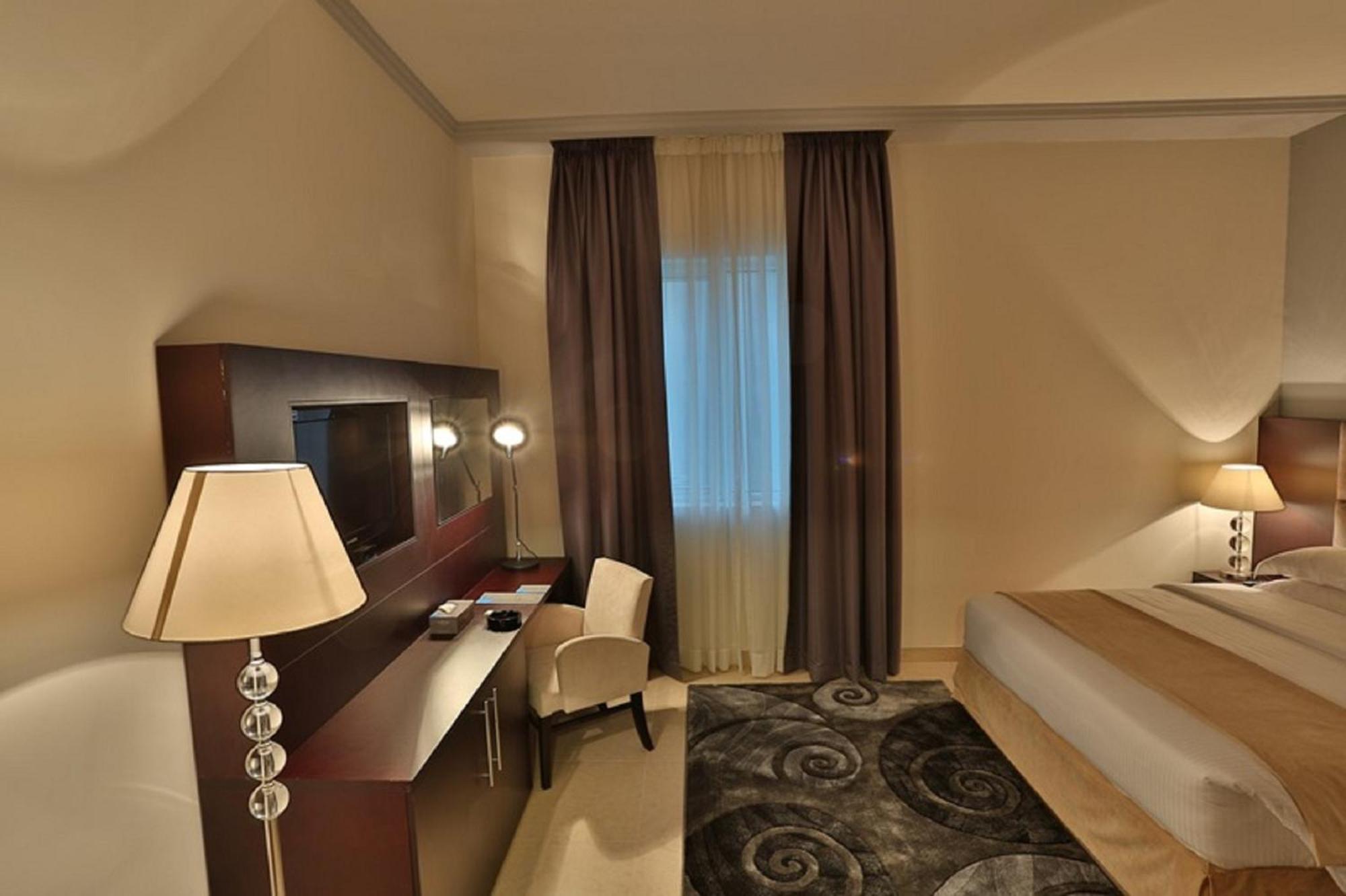 Tower Hotel Apartments Абу-Даби Экстерьер фото