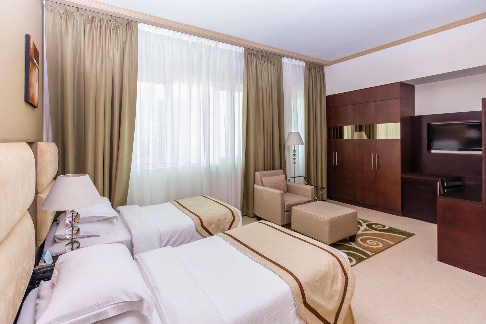 Tower Hotel Apartments Абу-Даби Экстерьер фото
