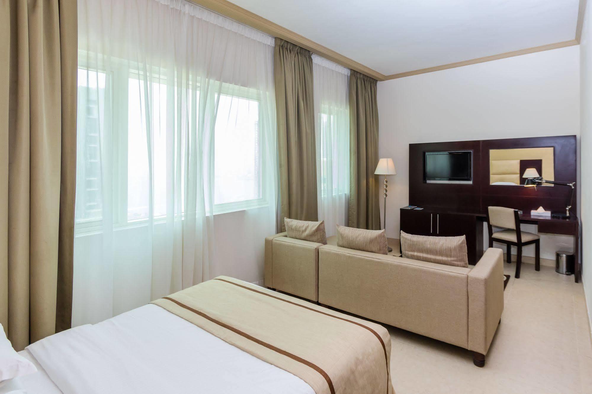 Tower Hotel Apartments Абу-Даби Экстерьер фото