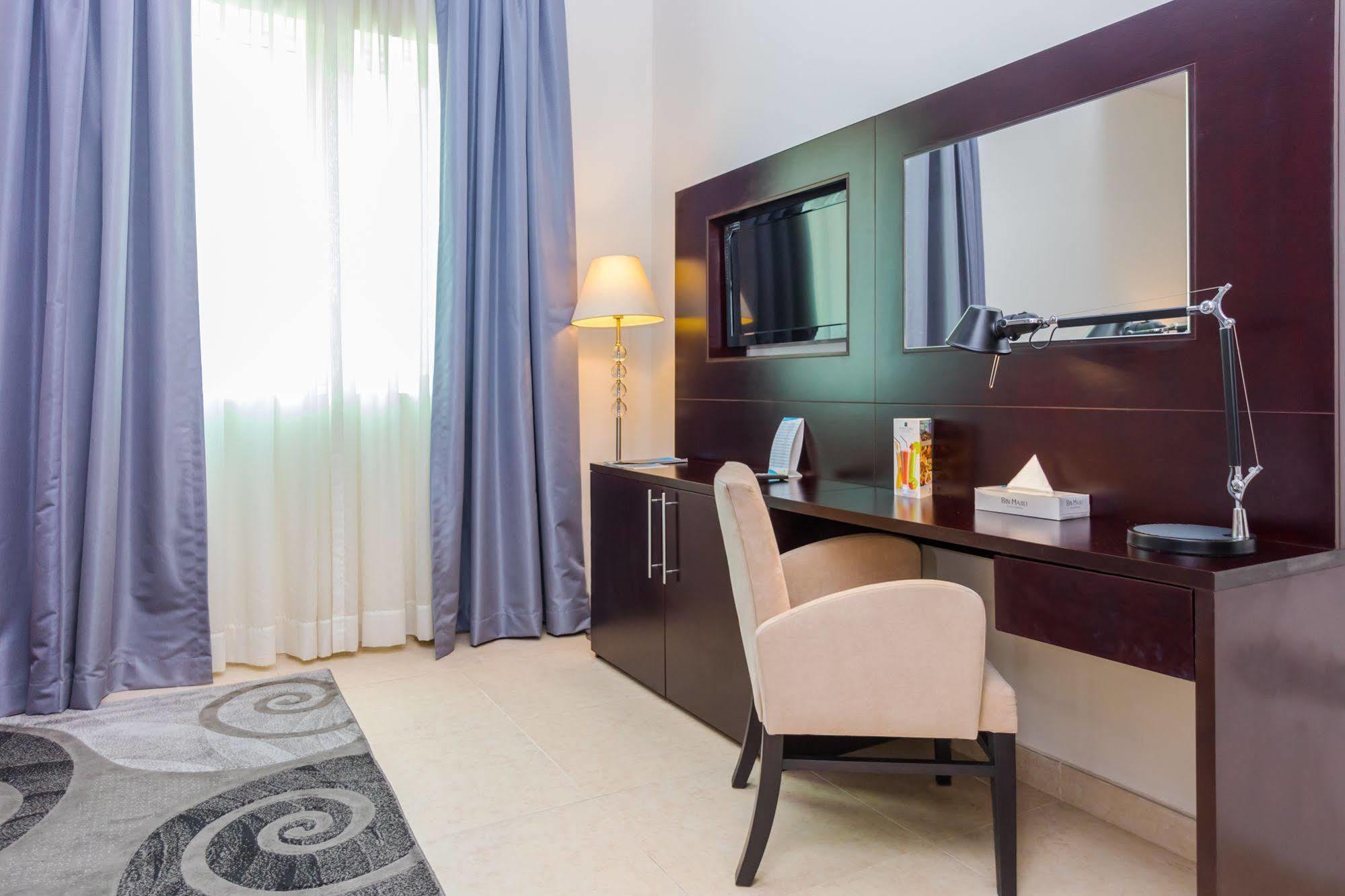 Tower Hotel Apartments Абу-Даби Экстерьер фото